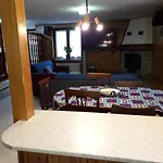 Casa Vacanze Anilla&miotto מונז'ובט